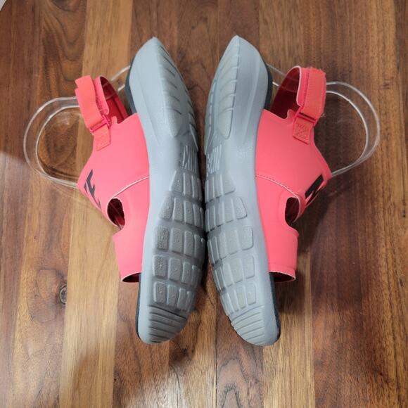 Woman's Nike Tanjun Sport Neoprene Upper Sandal Hook & Loop Ankle Strap Size 6 - Picture 6 of 9